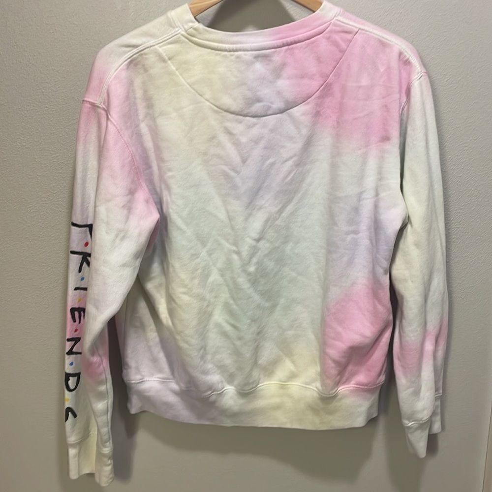 Nwot Friends tie dye woman’s sweatshirt - Picture 9 of 11